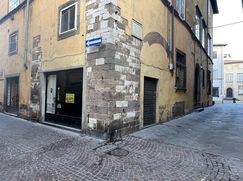 Negozio/Locale commerciale in Commerciale