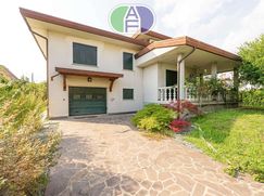 Casa indipendente in Residenziale