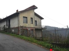 Casa Bi/Trifamiliare in Residenziale