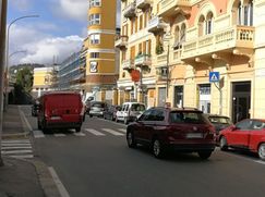 Negozio/Locale commerciale in Commerciale