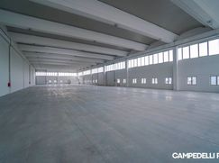 Capannone in Commerciale