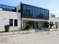 Negozio/Locale commerciale in Commerciale