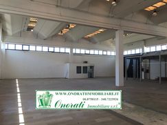 Capannone in Commerciale