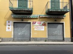 Negozio/Locale commerciale in Commerciale