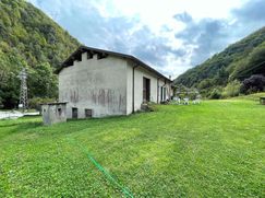 Casa Bi/Trifamiliare in Residenziale