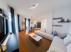 Casa Bi/Trifamiliare in Residenziale