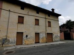 Casa Bi/Trifamiliare in Residenziale
