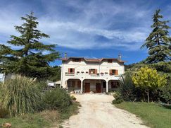 Casa Bi/Trifamiliare in Residenziale