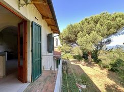 Casa Bi/Trifamiliare in Residenziale