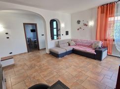 Casa Bi/Trifamiliare in Residenziale