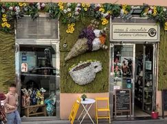 Attività/Licenza (con o senza mura) in Commerciale