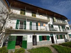 Casa Bi/Trifamiliare in Residenziale