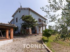 Casa Bi/Trifamiliare in Residenziale