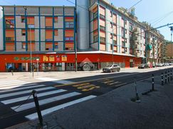 Negozio/Locale commerciale in Commerciale