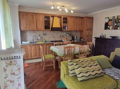 Casa Bi/Trifamiliare in Residenziale