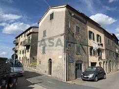 Casa Bi/Trifamiliare in Residenziale