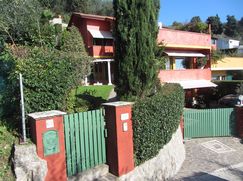 Casa Bi/Trifamiliare in Residenziale
