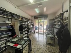 Negozio/Locale commerciale in Commerciale