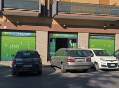 Negozio/Locale commerciale in Commerciale