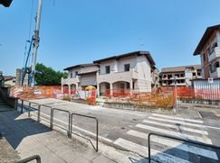 Casa Bi/Trifamiliare in Residenziale