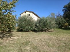 Casa Bi/Trifamiliare in Residenziale