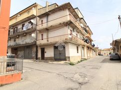 Casa Bi/Trifamiliare in Residenziale