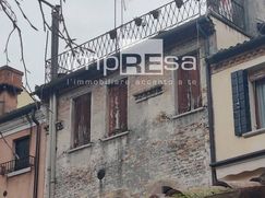 Edificio in Residenziale