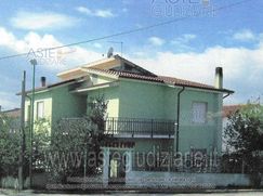 Box/posto auto in Residenziale
