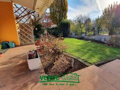 Casa Bi/Trifamiliare in Residenziale