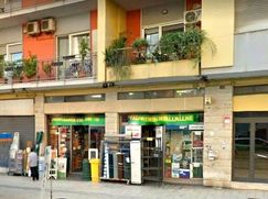 Negozio/Locale commerciale in Commerciale