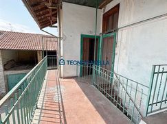 Casa Bi/Trifamiliare in Residenziale