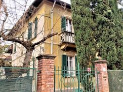 Casa Bi/Trifamiliare in Residenziale