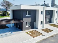 Casa Bi/Trifamiliare in Residenziale