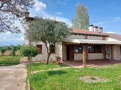 Casa Bi/Trifamiliare in Residenziale
