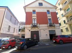 Negozio/Locale commerciale in Commerciale