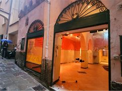 Negozio/Locale commerciale in Commerciale