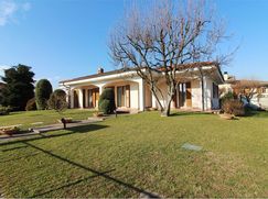 Villa in Residenziale