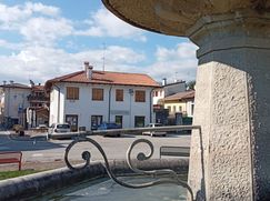 Casa Bi/Trifamiliare in Residenziale
