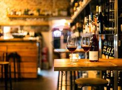 Attività/Licenza (con o senza mura) in Commerciale