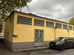 Negozio/Locale commerciale in Commerciale