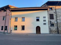 Casa Bi/Trifamiliare in Residenziale