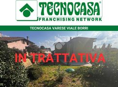 Casa Bi/Trifamiliare in Residenziale