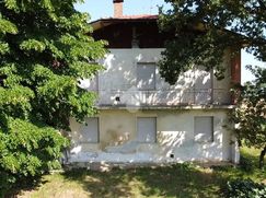 Casa Bi/Trifamiliare in Residenziale