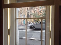 Attività/Licenza (con o senza mura) in Commerciale