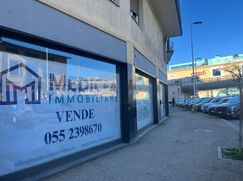 Negozio/Locale commerciale in Commerciale