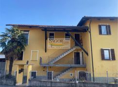 Casa Bi/Trifamiliare in Residenziale