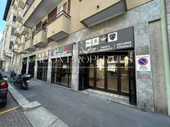 Negozio/Locale commerciale in Commerciale