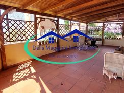 Casa Bi/Trifamiliare in Residenziale