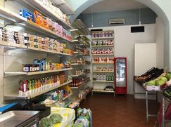 Negozio/Locale commerciale in Commerciale