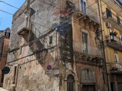 Casa Bi/Trifamiliare in Residenziale